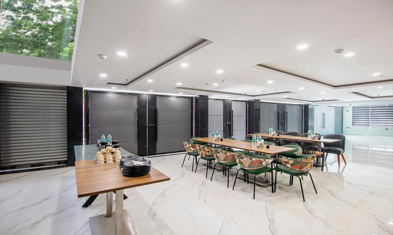 Treebo Royal Comfort Neu-Delhi Exterior foto