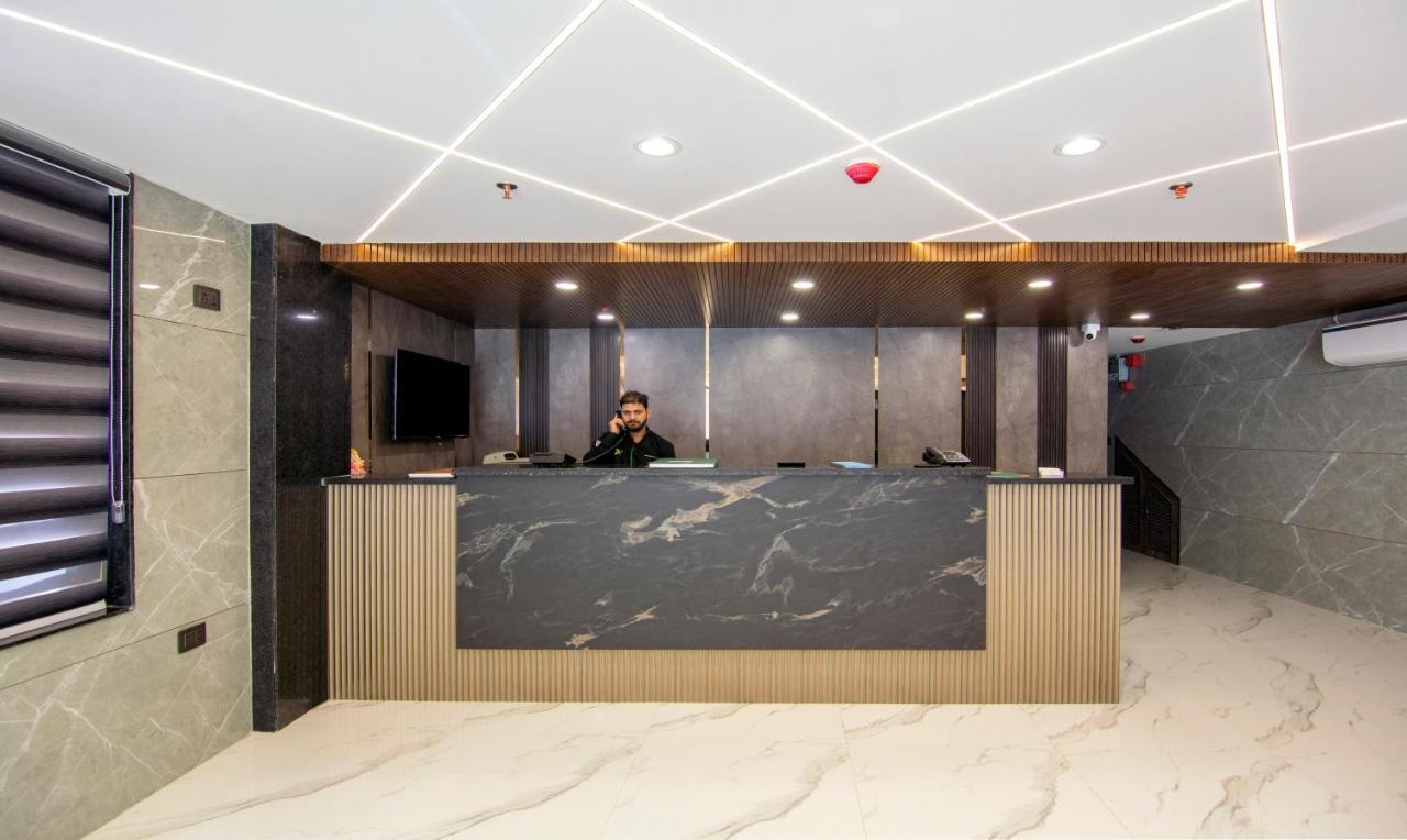 Treebo Royal Comfort Neu-Delhi Exterior foto